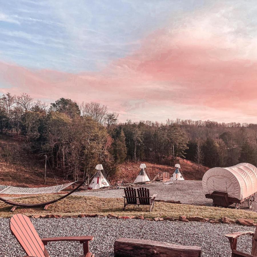 Smoky Hollow Outdoor Resort Covered Wagon Sevierville Exterior foto